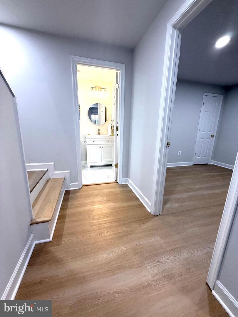 8580 TYROLEAN WAY, SPRINGFIELD, Virginia 22153, 3 Bedrooms Bedrooms, ,3 BathroomsBathrooms,Residential,For sale,8580 TYROLEAN WAY,VAFX2277258 MLS # VAFX2277258 8580 TYROLEAN WAY, SPRINGFIELD, Virginia 22153, 3 Bedrooms Bedrooms, ,3 BathroomsBathrooms,Residential,For sale,8580 TYROLEAN WAY,VAFX2277258 MLS # VAFX2277258