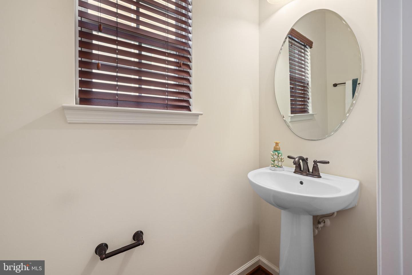 42174 WINNING GLORY DR, ALDIE, Virginia 20105, 4 Bedrooms Bedrooms, ,3 BathroomsBathrooms,Residential,For sale,42174 WINNING GLORY DR,VALO2110360 MLS # VALO2110360 42174 WINNING GLORY DR, ALDIE, Virginia 20105, 4 Bedrooms Bedrooms, ,3 BathroomsBathrooms,Residential,For sale,42174 WINNING GLORY DR,VALO2110360 MLS # VALO2110360