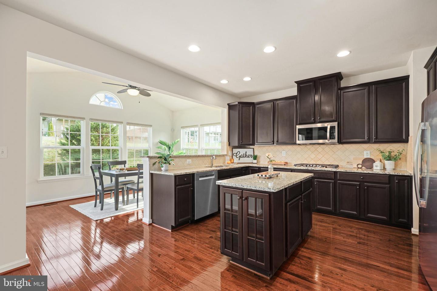 42174 WINNING GLORY DR, ALDIE, Virginia 20105, 4 Bedrooms Bedrooms, ,3 BathroomsBathrooms,Residential,For sale,42174 WINNING GLORY DR,VALO2110360 MLS # VALO2110360 42174 WINNING GLORY DR, ALDIE, Virginia 20105, 4 Bedrooms Bedrooms, ,3 BathroomsBathrooms,Residential,For sale,42174 WINNING GLORY DR,VALO2110360 MLS # VALO2110360