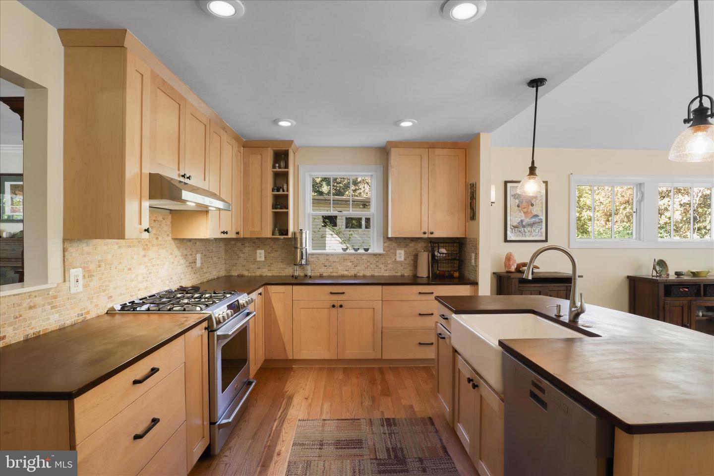 2325 S BUCHANAN ST, ARLINGTON, Virginia 22206, 4 Bedrooms Bedrooms, ,3 BathroomsBathrooms,Residential,For sale,2325 S BUCHANAN ST,VAAR2065614 MLS # VAAR2065614 2325 S BUCHANAN ST, ARLINGTON, Virginia 22206, 4 Bedrooms Bedrooms, ,3 BathroomsBathrooms,Residential,For sale,2325 S BUCHANAN ST,VAAR2065614 MLS # VAAR2065614