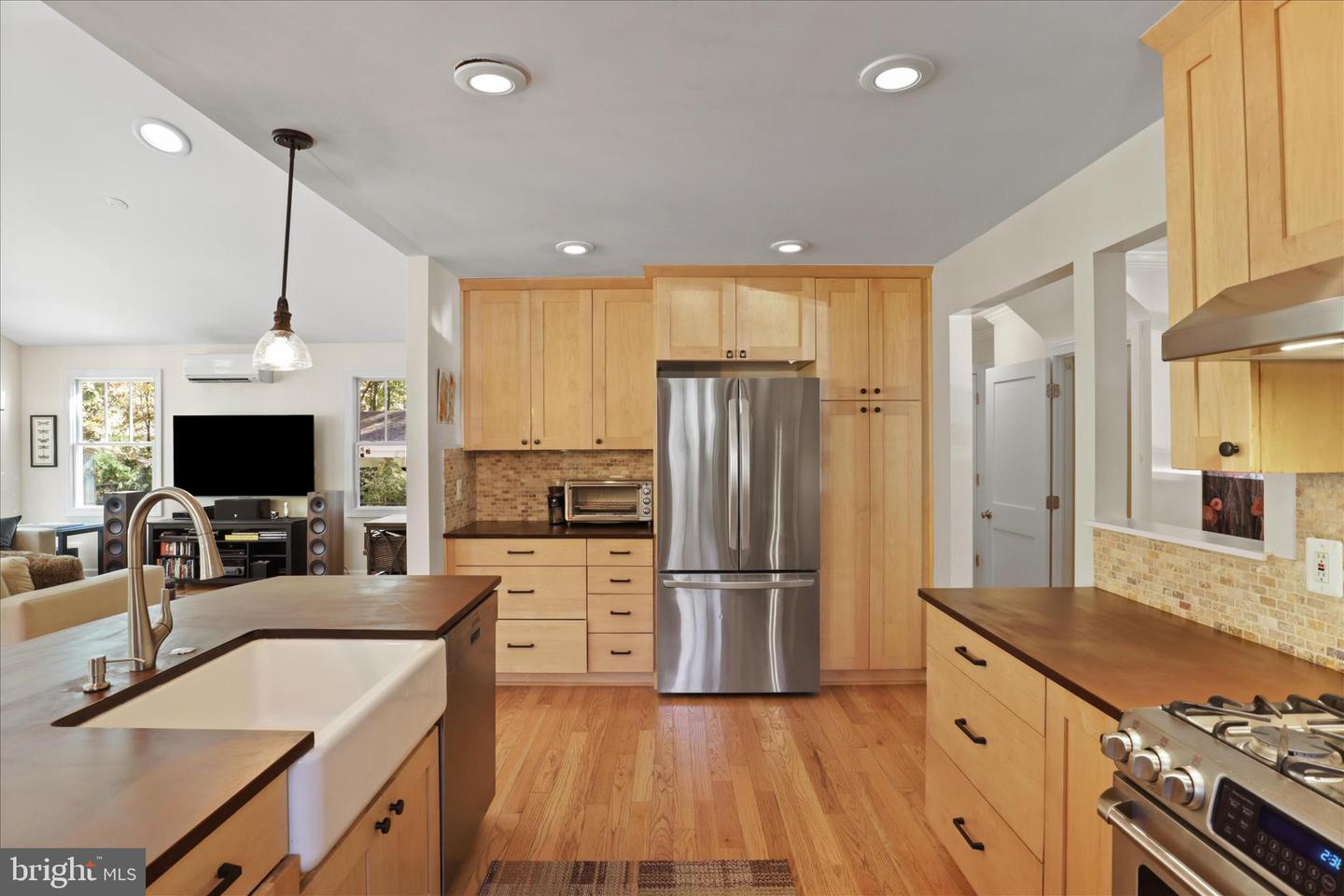 2325 S BUCHANAN ST, ARLINGTON, Virginia 22206, 4 Bedrooms Bedrooms, ,3 BathroomsBathrooms,Residential,For sale,2325 S BUCHANAN ST,VAAR2065614 MLS # VAAR2065614 2325 S BUCHANAN ST, ARLINGTON, Virginia 22206, 4 Bedrooms Bedrooms, ,3 BathroomsBathrooms,Residential,For sale,2325 S BUCHANAN ST,VAAR2065614 MLS # VAAR2065614