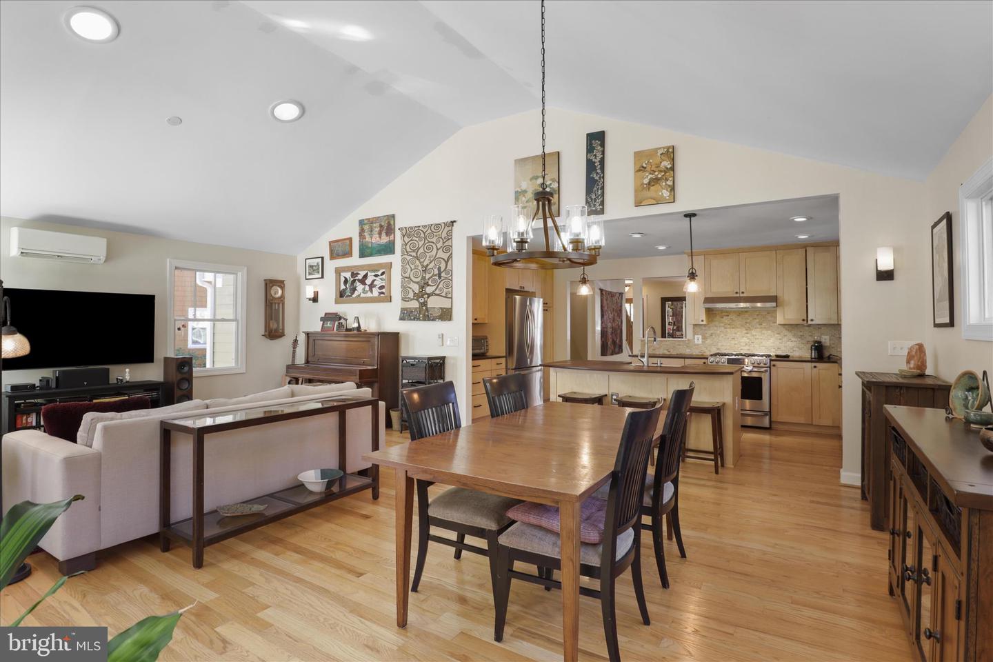 2325 S BUCHANAN ST, ARLINGTON, Virginia 22206, 4 Bedrooms Bedrooms, ,3 BathroomsBathrooms,Residential,For sale,2325 S BUCHANAN ST,VAAR2065614 MLS # VAAR2065614 2325 S BUCHANAN ST, ARLINGTON, Virginia 22206, 4 Bedrooms Bedrooms, ,3 BathroomsBathrooms,Residential,For sale,2325 S BUCHANAN ST,VAAR2065614 MLS # VAAR2065614