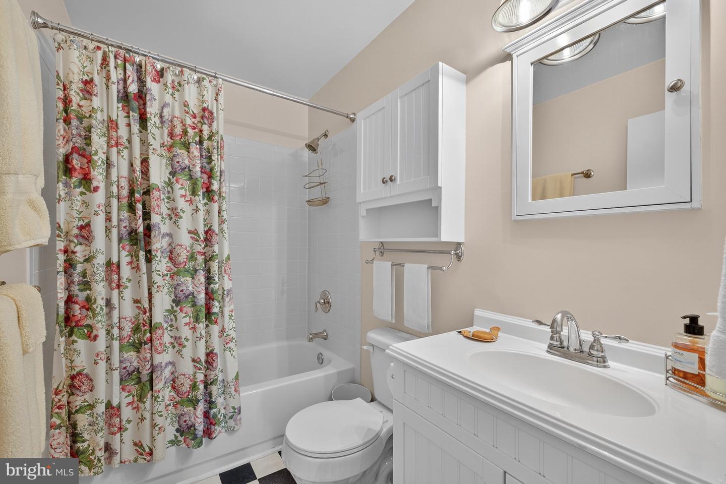 22857 CARTERS FARM LN, MIDDLEBURG, Virginia 20117, 3 Bedrooms Bedrooms, ,2 BathroomsBathrooms,Residential,For sale,22857 CARTERS FARM LN,VALO2110358 MLS # VALO2110358 22857 CARTERS FARM LN, MIDDLEBURG, Virginia 20117, 3 Bedrooms Bedrooms, ,2 BathroomsBathrooms,Residential,For sale,22857 CARTERS FARM LN,VALO2110358 MLS # VALO2110358