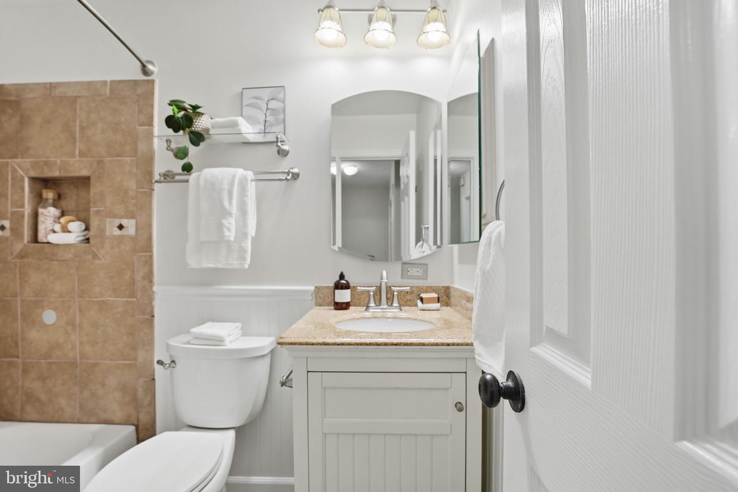 2804 LAFORA CT, VIENNA, Virginia 22180, 4 Bedrooms Bedrooms, ,2 BathroomsBathrooms,Residential,For sale,2804 LAFORA CT,VAFX2277428 MLS # VAFX2277428 2804 LAFORA CT, VIENNA, Virginia 22180, 4 Bedrooms Bedrooms, ,2 BathroomsBathrooms,Residential,For sale,2804 LAFORA CT,VAFX2277428 MLS # VAFX2277428