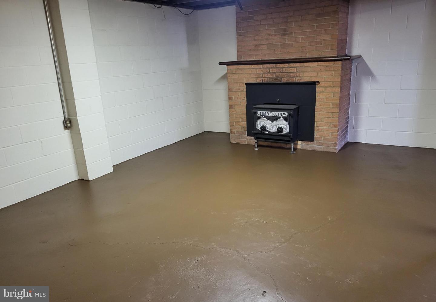 1327 FRONT ROYAL PIKE, WINCHESTER, Virginia 22602, 3 Bedrooms Bedrooms, 8 Rooms Rooms,1 BathroomBathrooms,Residential,For sale,1327 FRONT ROYAL PIKE,VAFV2037834 MLS # VAFV2037834 1327 FRONT ROYAL PIKE, WINCHESTER, Virginia 22602, 3 Bedrooms Bedrooms, 8 Rooms Rooms,1 BathroomBathrooms,Residential,For sale,1327 FRONT ROYAL PIKE,VAFV2037834 MLS # VAFV2037834