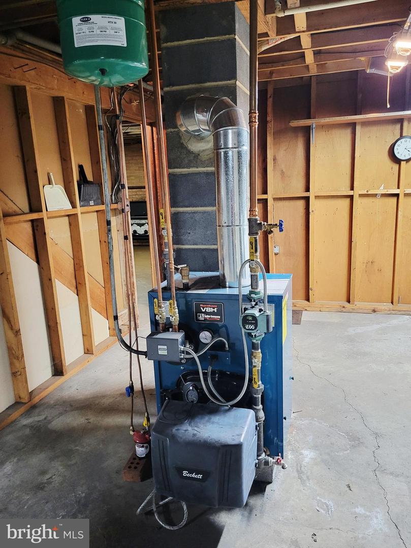 1327 FRONT ROYAL PIKE, WINCHESTER, Virginia 22602, 3 Bedrooms Bedrooms, 8 Rooms Rooms,1 BathroomBathrooms,Residential,For sale,1327 FRONT ROYAL PIKE,VAFV2037834 MLS # VAFV2037834 1327 FRONT ROYAL PIKE, WINCHESTER, Virginia 22602, 3 Bedrooms Bedrooms, 8 Rooms Rooms,1 BathroomBathrooms,Residential,For sale,1327 FRONT ROYAL PIKE,VAFV2037834 MLS # VAFV2037834