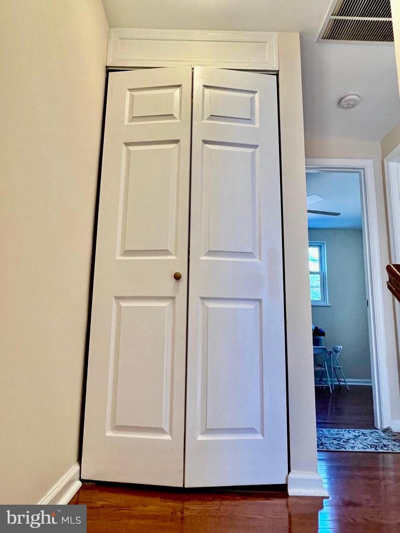 3331 WYNDALE CT, WOODBRIDGE, Virginia 22192, 4 Bedrooms Bedrooms, ,3 BathroomsBathrooms,Residential,For sale,3331 WYNDALE CT,VAPW2107224 MLS # VAPW2107224 3331 WYNDALE CT, WOODBRIDGE, Virginia 22192, 4 Bedrooms Bedrooms, ,3 BathroomsBathrooms,Residential,For sale,3331 WYNDALE CT,VAPW2107224 MLS # VAPW2107224