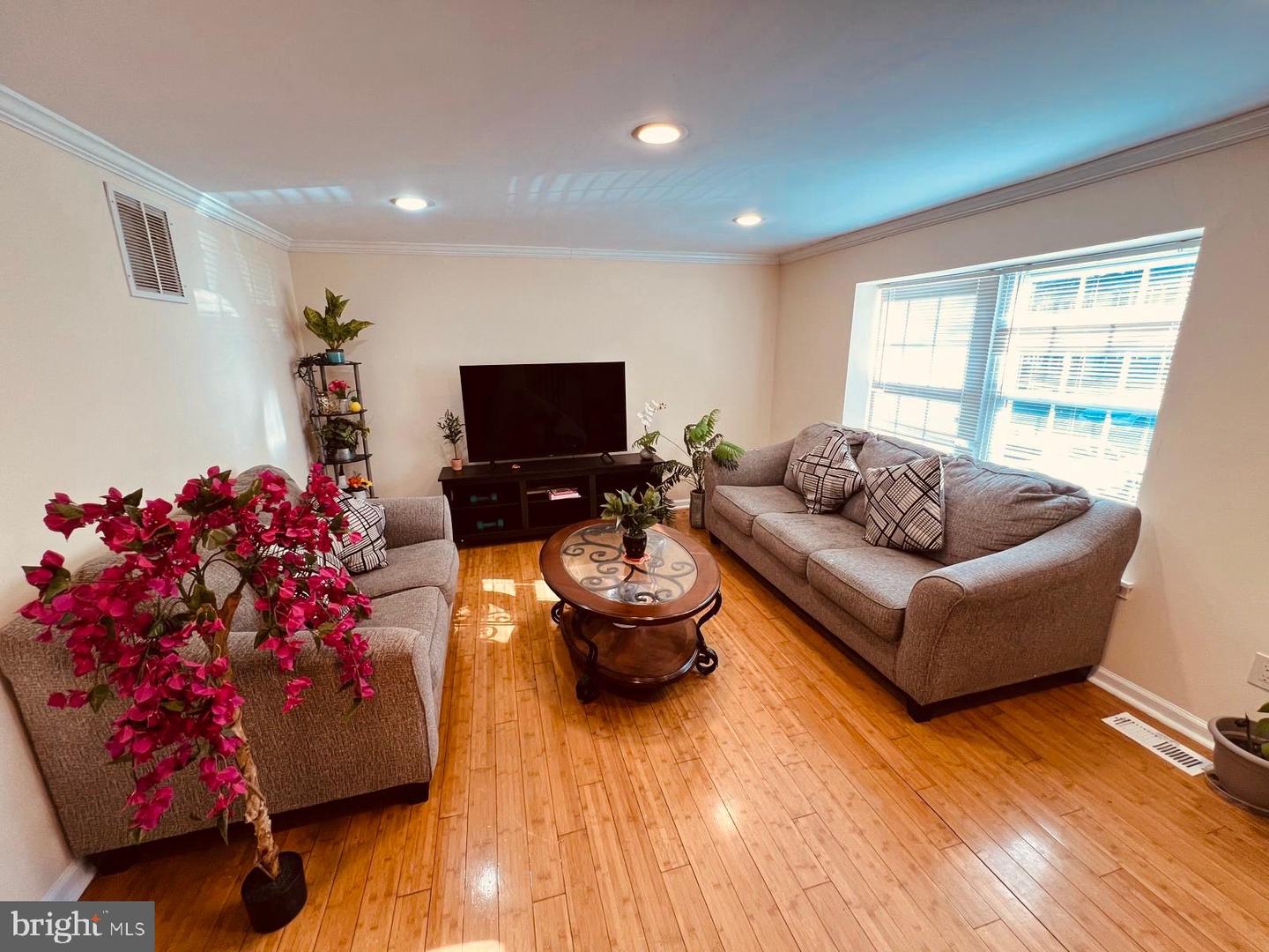 3331 WYNDALE CT, WOODBRIDGE, Virginia 22192, 4 Bedrooms Bedrooms, ,3 BathroomsBathrooms,Residential,For sale,3331 WYNDALE CT,VAPW2107224 MLS # VAPW2107224 3331 WYNDALE CT, WOODBRIDGE, Virginia 22192, 4 Bedrooms Bedrooms, ,3 BathroomsBathrooms,Residential,For sale,3331 WYNDALE CT,VAPW2107224 MLS # VAPW2107224