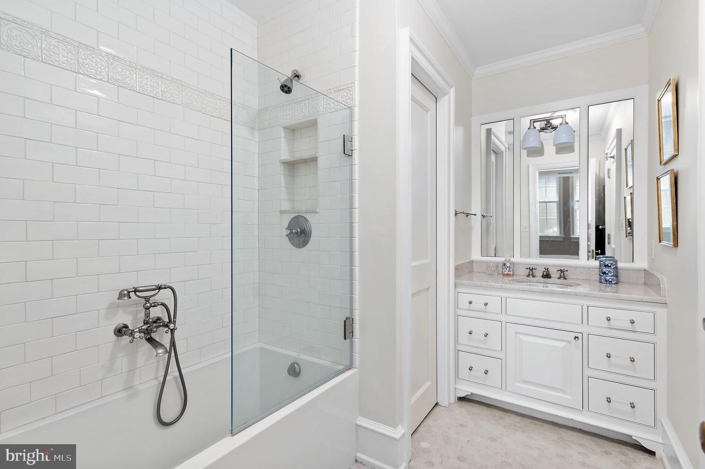 3000 TILDEN ST NW #UNIT ONE-I, WASHINGTON, District Of Columbia 20008, 3 Bedrooms Bedrooms, ,2 BathroomsBathrooms,Residential,For sale,3000 TILDEN ST NW #UNIT ONE-I,DCDC2230206 MLS # DCDC2230206 3000 TILDEN ST NW #UNIT ONE-I, WASHINGTON, District Of Columbia 20008, 3 Bedrooms Bedrooms, ,2 BathroomsBathrooms,Residential,For sale,3000 TILDEN ST NW #UNIT ONE-I,DCDC2230206 MLS # DCDC2230206