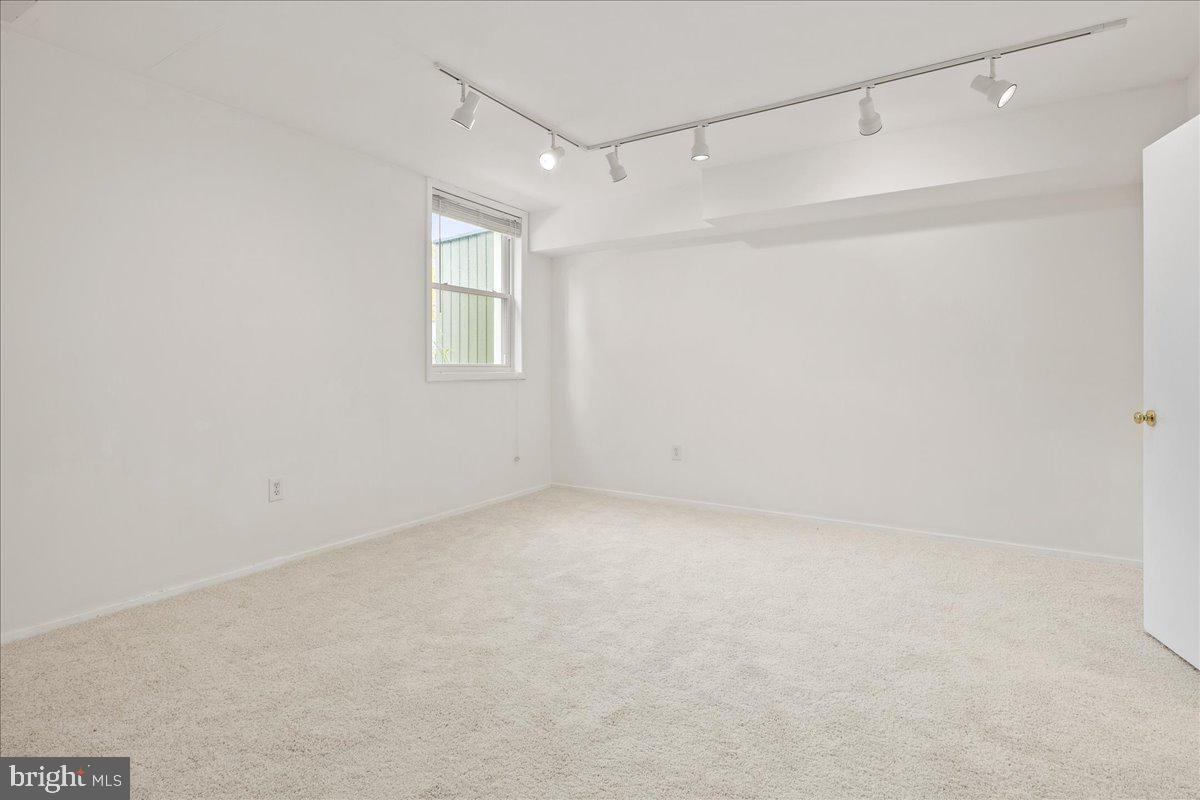 3713 MARYLAND ST, ALEXANDRIA, Virginia 22309, 4 Bedrooms Bedrooms, ,3 BathroomsBathrooms,Residential,For sale,3713 MARYLAND ST,VAFX2277542 MLS # VAFX2277542 3713 MARYLAND ST, ALEXANDRIA, Virginia 22309, 4 Bedrooms Bedrooms, ,3 BathroomsBathrooms,Residential,For sale,3713 MARYLAND ST,VAFX2277542 MLS # VAFX2277542