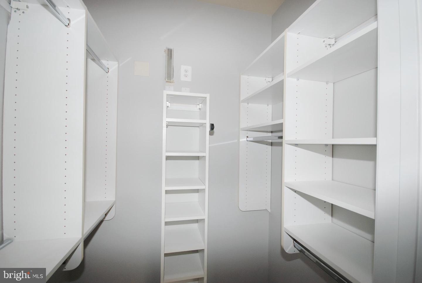 1571 SPRING GATE DR #6209, MCLEAN, Virginia 22102, 1 Bedroom Bedrooms, ,1 BathroomBathrooms,Residential,For sale,1571 SPRING GATE DR #6209,VAFX2277528 MLS # VAFX2277528 1571 SPRING GATE DR #6209, MCLEAN, Virginia 22102, 1 Bedroom Bedrooms, ,1 BathroomBathrooms,Residential,For sale,1571 SPRING GATE DR #6209,VAFX2277528 MLS # VAFX2277528