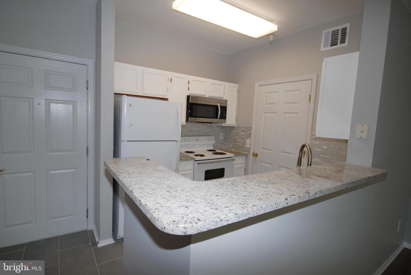 1571 SPRING GATE DR #6209, MCLEAN, Virginia 22102, 1 Bedroom Bedrooms, ,1 BathroomBathrooms,Residential,For sale,1571 SPRING GATE DR #6209,VAFX2277528 MLS # VAFX2277528 1571 SPRING GATE DR #6209, MCLEAN, Virginia 22102, 1 Bedroom Bedrooms, ,1 BathroomBathrooms,Residential,For sale,1571 SPRING GATE DR #6209,VAFX2277528 MLS # VAFX2277528