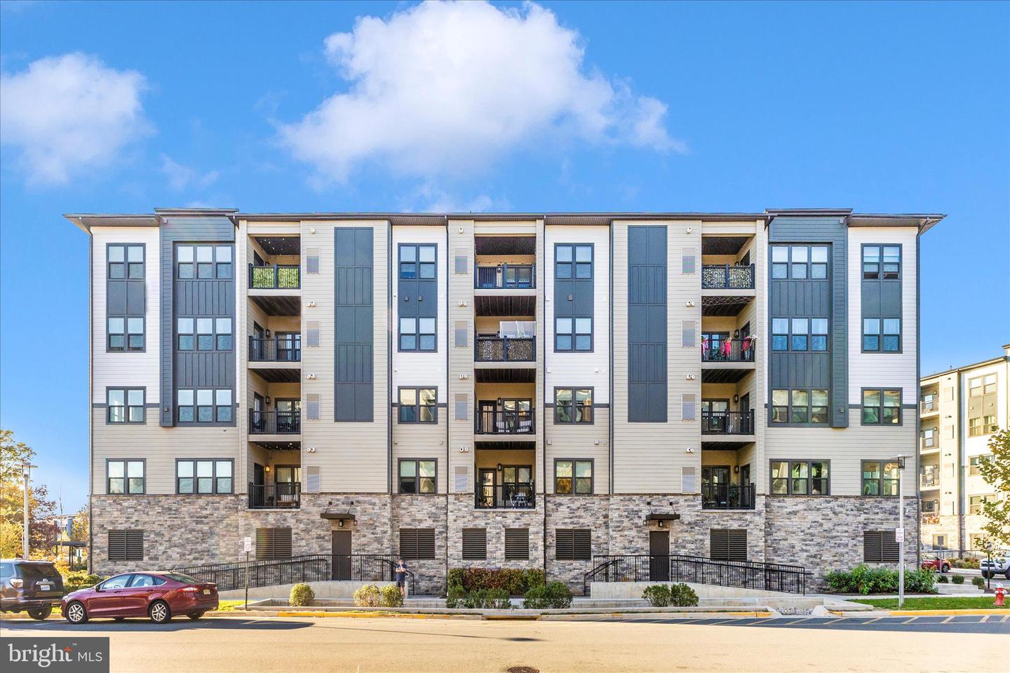 12865 MOSAIC PARK WAY #3J, HERNDON, Virginia 20171, 2 Bedrooms Bedrooms, ,2 BathroomsBathrooms,Residential,For sale,12865 MOSAIC PARK WAY #3J,VAFX2277830 MLS # VAFX2277830 12865 MOSAIC PARK WAY #3J, HERNDON, Virginia 20171, 2 Bedrooms Bedrooms, ,2 BathroomsBathrooms,Residential,For sale,12865 MOSAIC PARK WAY #3J,VAFX2277830 MLS # VAFX2277830