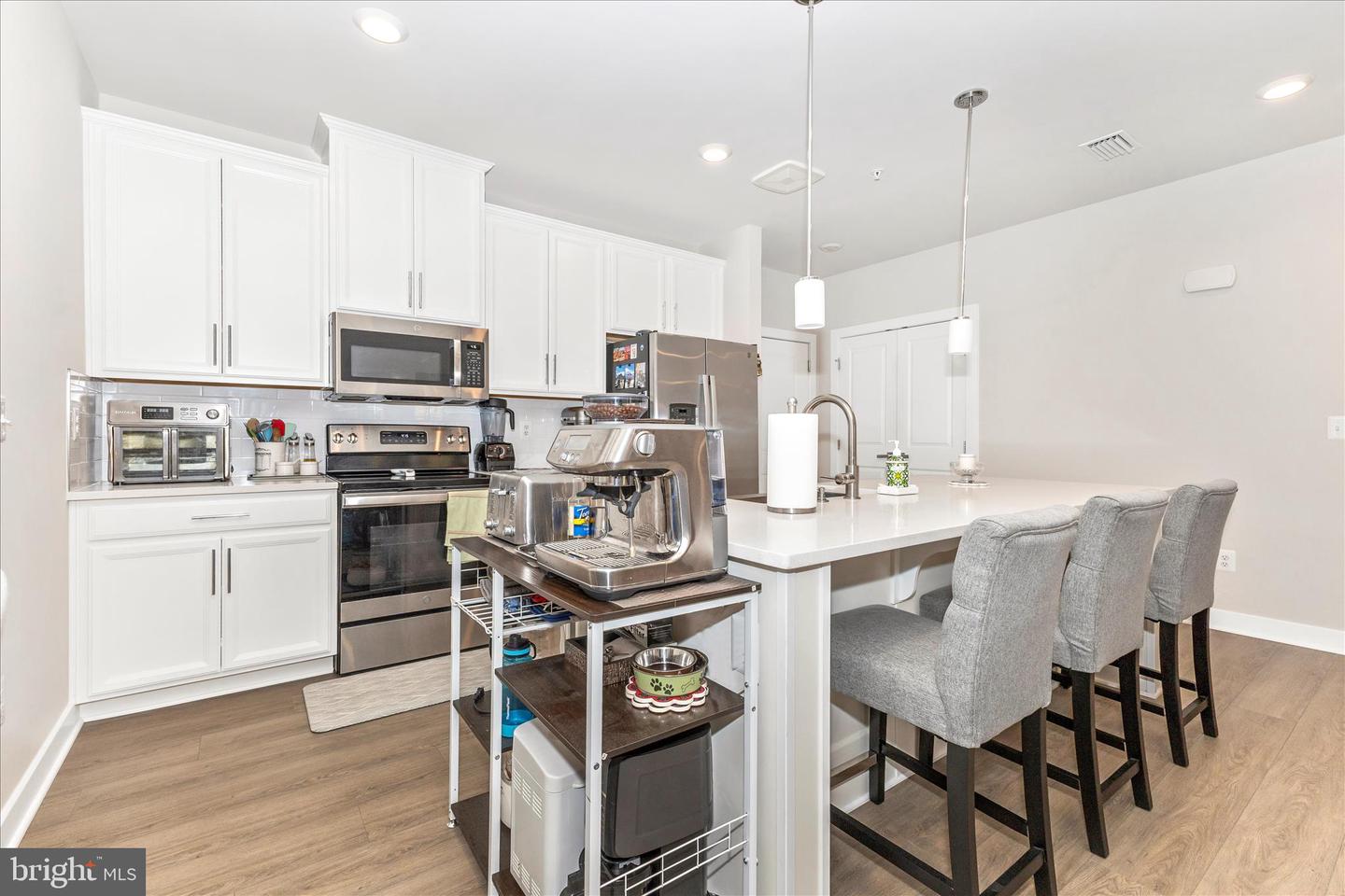 12865 MOSAIC PARK WAY #3J, HERNDON, Virginia 20171, 2 Bedrooms Bedrooms, ,2 BathroomsBathrooms,Residential,For sale,12865 MOSAIC PARK WAY #3J,VAFX2277830 MLS # VAFX2277830 12865 MOSAIC PARK WAY #3J, HERNDON, Virginia 20171, 2 Bedrooms Bedrooms, ,2 BathroomsBathrooms,Residential,For sale,12865 MOSAIC PARK WAY #3J,VAFX2277830 MLS # VAFX2277830