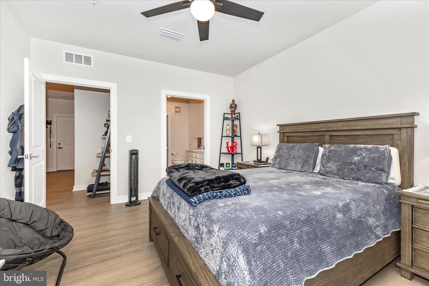 12865 MOSAIC PARK WAY #3J, HERNDON, Virginia 20171, 2 Bedrooms Bedrooms, ,2 BathroomsBathrooms,Residential,For sale,12865 MOSAIC PARK WAY #3J,VAFX2277830 MLS # VAFX2277830 12865 MOSAIC PARK WAY #3J, HERNDON, Virginia 20171, 2 Bedrooms Bedrooms, ,2 BathroomsBathrooms,Residential,For sale,12865 MOSAIC PARK WAY #3J,VAFX2277830 MLS # VAFX2277830