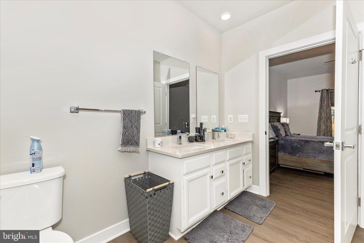 12865 MOSAIC PARK WAY #3J, HERNDON, Virginia 20171, 2 Bedrooms Bedrooms, ,2 BathroomsBathrooms,Residential,For sale,12865 MOSAIC PARK WAY #3J,VAFX2277830 MLS # VAFX2277830 12865 MOSAIC PARK WAY #3J, HERNDON, Virginia 20171, 2 Bedrooms Bedrooms, ,2 BathroomsBathrooms,Residential,For sale,12865 MOSAIC PARK WAY #3J,VAFX2277830 MLS # VAFX2277830