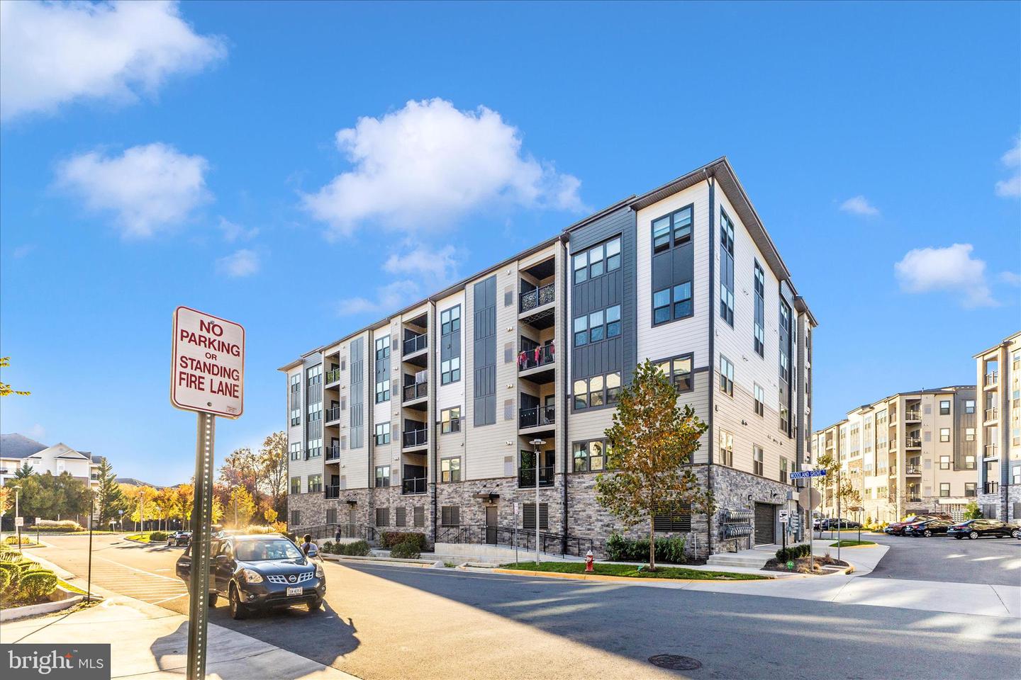 12865 MOSAIC PARK WAY #3J, HERNDON, Virginia 20171, 2 Bedrooms Bedrooms, ,2 BathroomsBathrooms,Residential,For sale,12865 MOSAIC PARK WAY #3J,VAFX2277830 MLS # VAFX2277830 12865 MOSAIC PARK WAY #3J, HERNDON, Virginia 20171, 2 Bedrooms Bedrooms, ,2 BathroomsBathrooms,Residential,For sale,12865 MOSAIC PARK WAY #3J,VAFX2277830 MLS # VAFX2277830