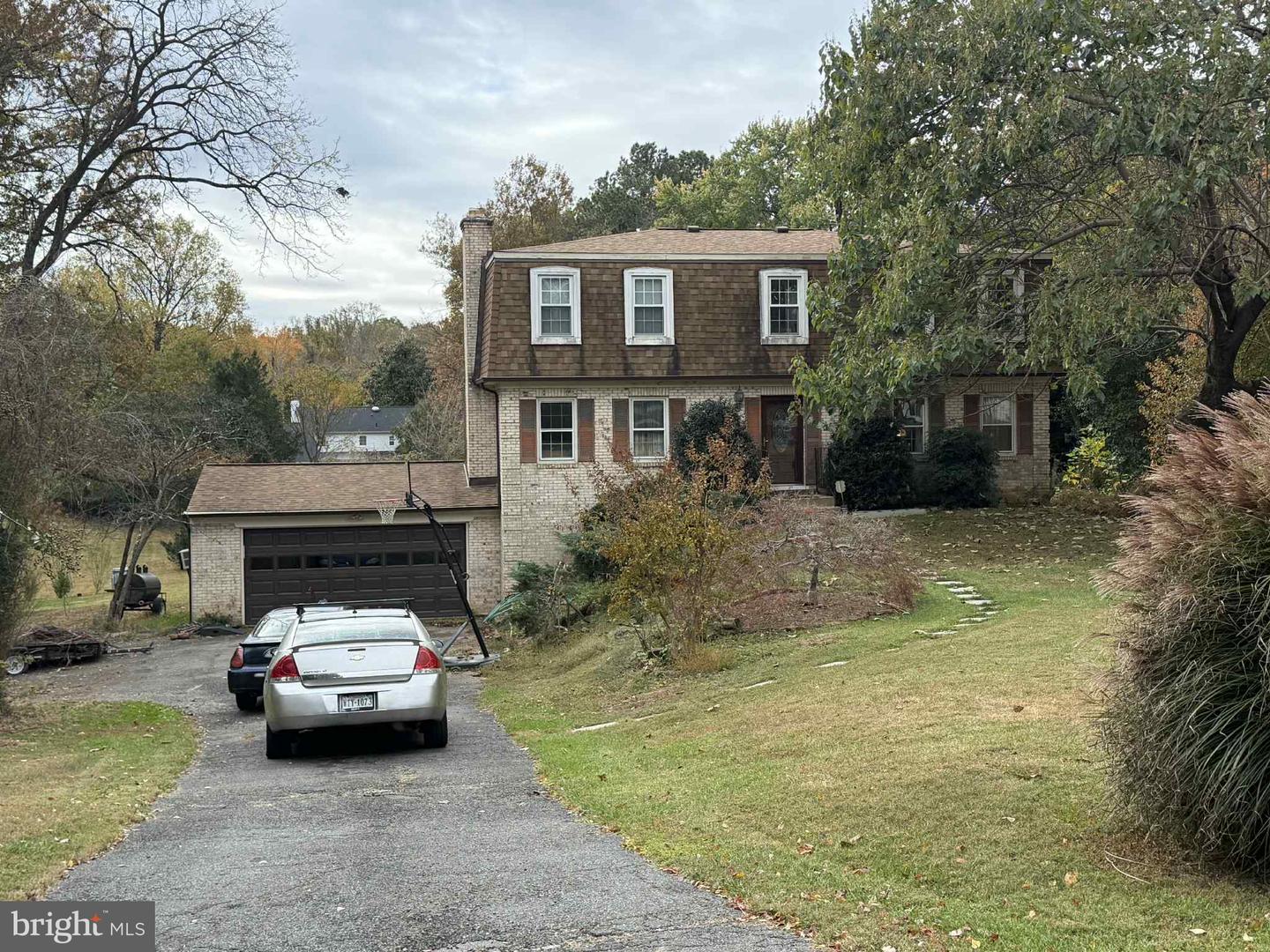 10209 OXFORDSHIRE RD, GREAT FALLS, Virginia 22066, 5 Bedrooms Bedrooms, ,3 BathroomsBathrooms,Residential,For sale,10209 OXFORDSHIRE RD,VAFX2277566 MLS # VAFX2277566