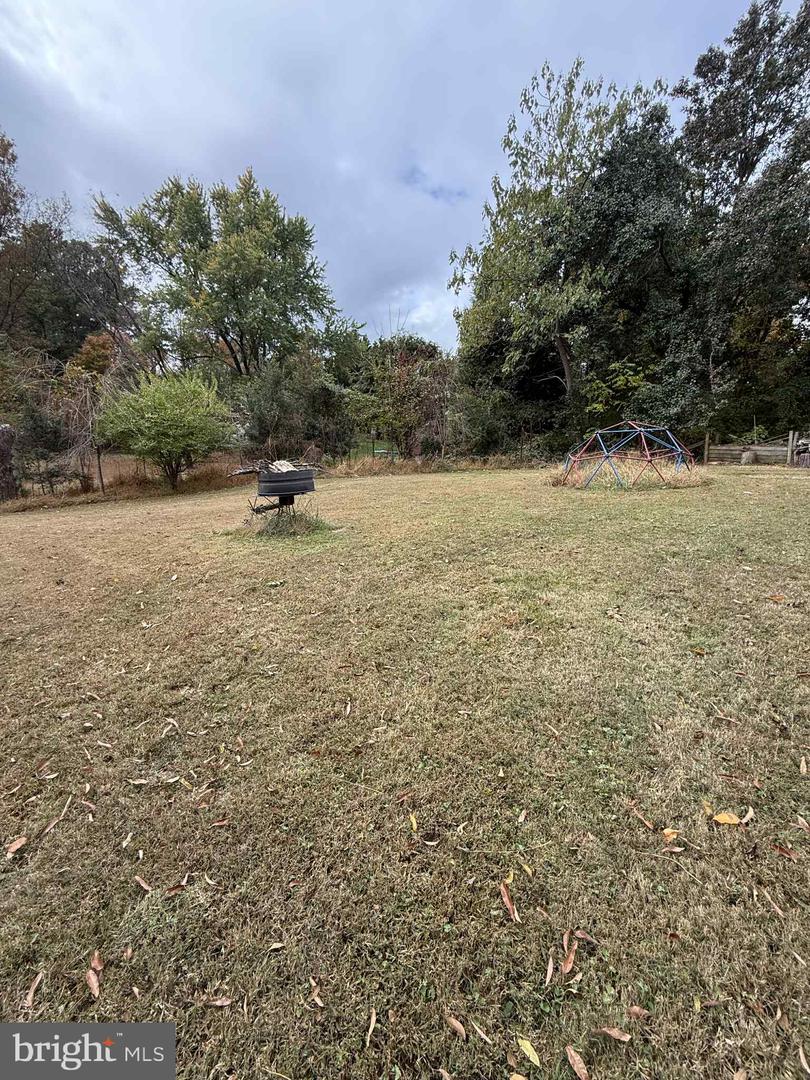 10209 OXFORDSHIRE RD, GREAT FALLS, Virginia 22066, 5 Bedrooms Bedrooms, ,3 BathroomsBathrooms,Residential,For sale,10209 OXFORDSHIRE RD,VAFX2277566 MLS # VAFX2277566