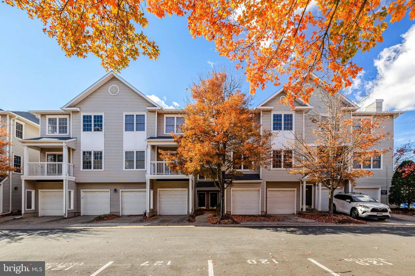 12899 FAIR BRIAR LN, FAIRFAX, Virginia 22033, 2 Bedrooms Bedrooms, ,1 BathroomBathrooms,Residential,For sale,12899 FAIR BRIAR LN,VAFX2277614 MLS # VAFX2277614