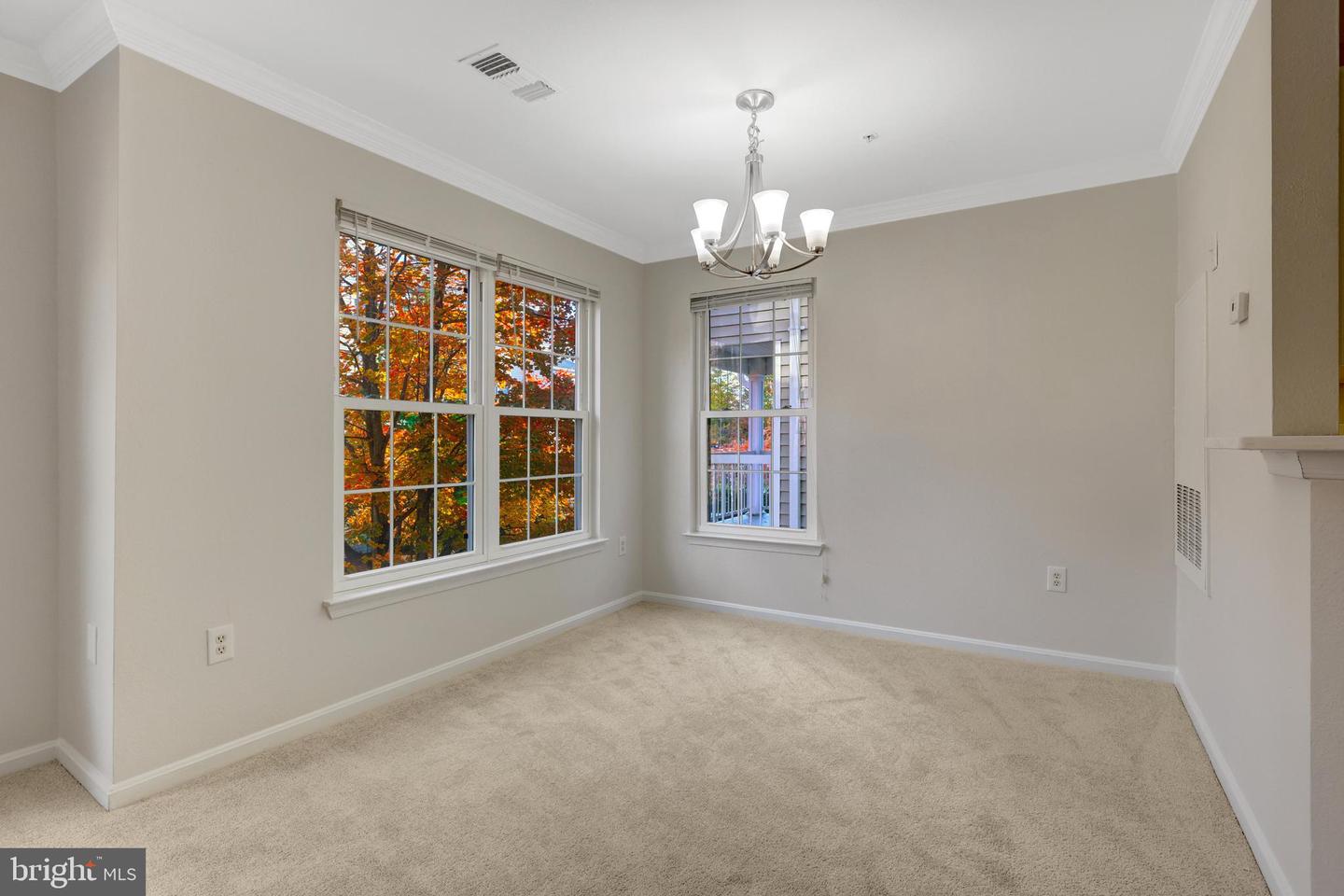 12899 FAIR BRIAR LN, FAIRFAX, Virginia 22033, 2 Bedrooms Bedrooms, ,1 BathroomBathrooms,Residential,For sale,12899 FAIR BRIAR LN,VAFX2277614 MLS # VAFX2277614