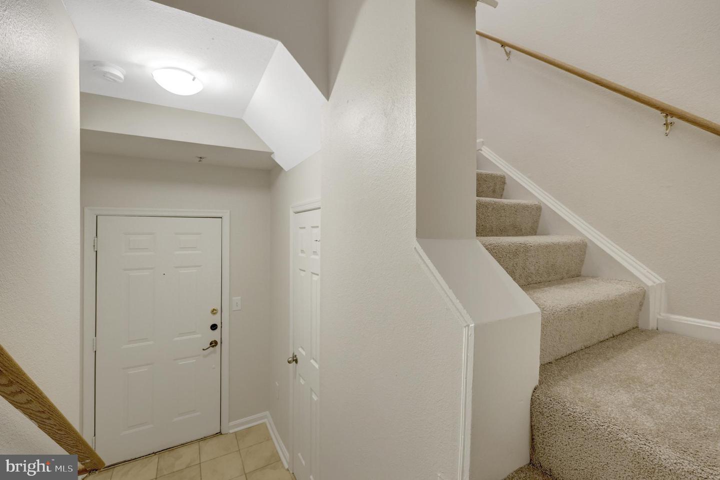 12899 FAIR BRIAR LN, FAIRFAX, Virginia 22033, 2 Bedrooms Bedrooms, ,1 BathroomBathrooms,Residential,For sale,12899 FAIR BRIAR LN,VAFX2277614 MLS # VAFX2277614