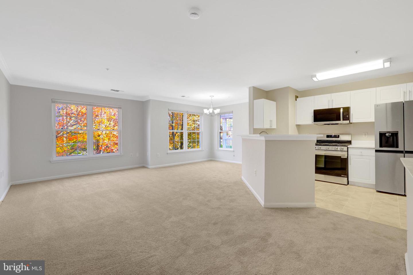 12899 FAIR BRIAR LN, FAIRFAX, Virginia 22033, 2 Bedrooms Bedrooms, ,1 BathroomBathrooms,Residential,For sale,12899 FAIR BRIAR LN,VAFX2277614 MLS # VAFX2277614