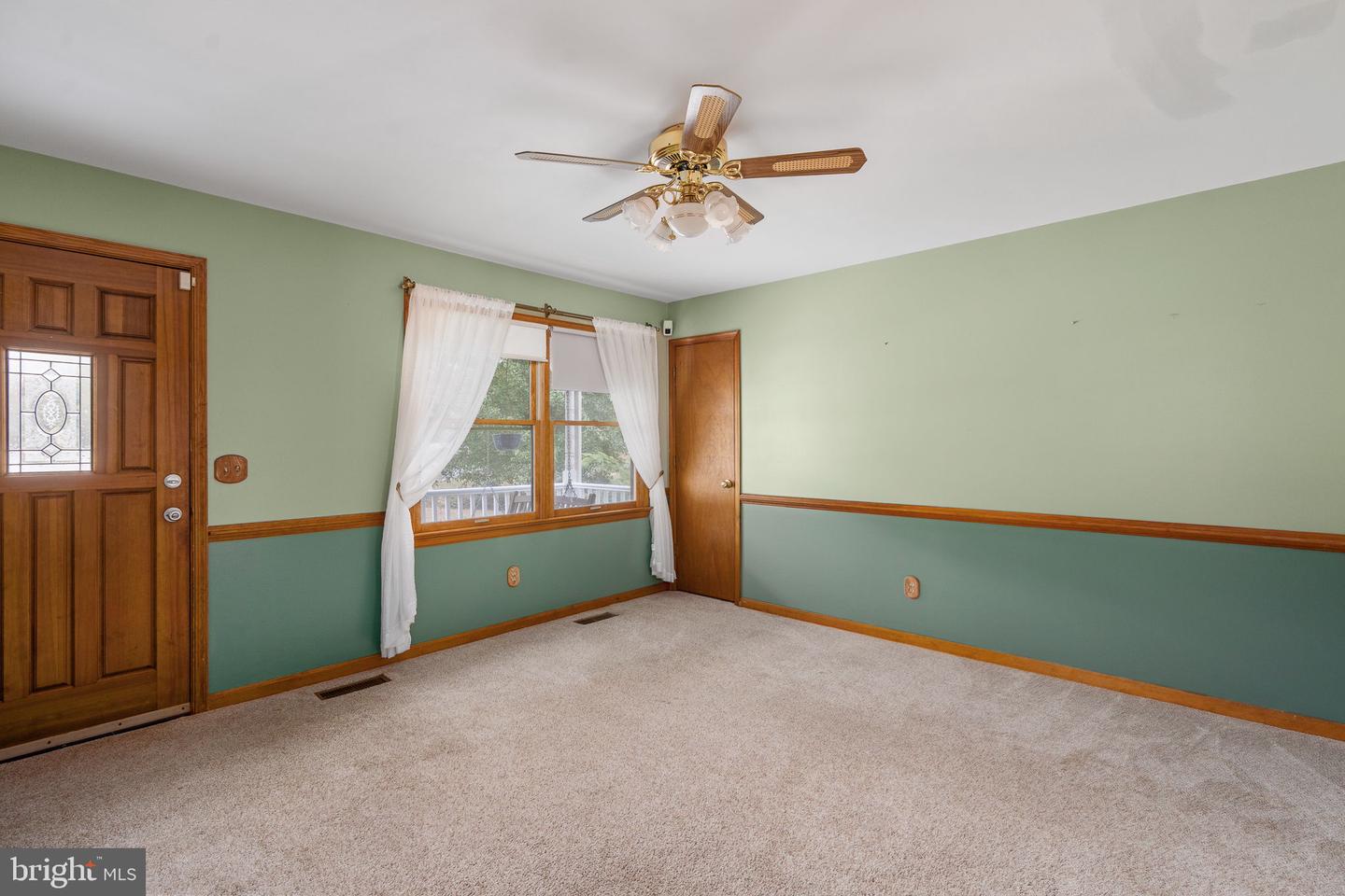 10722 LOVETT DR, FREDERICKSBURG, Virginia 22407, 3 Bedrooms Bedrooms, 10 Rooms Rooms,2 BathroomsBathrooms,Residential,For sale,10722 LOVETT DR,VASP2037424 MLS # VASP2037424 10722 LOVETT DR, FREDERICKSBURG, Virginia 22407, 3 Bedrooms Bedrooms, 10 Rooms Rooms,2 BathroomsBathrooms,Residential,For sale,10722 LOVETT DR,VASP2037424 MLS # VASP2037424