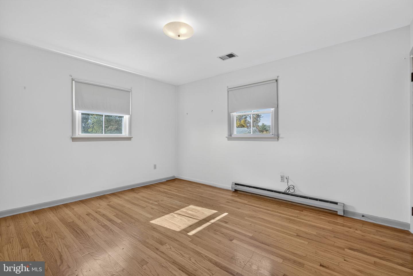 1243 N FREDERICK PIKE, WINCHESTER, Virginia 22603, 3 Bedrooms Bedrooms, ,2 BathroomsBathrooms,Residential,For sale,1243 N FREDERICK PIKE,VAFV2037860 MLS # VAFV2037860 1243 N FREDERICK PIKE, WINCHESTER, Virginia 22603, 3 Bedrooms Bedrooms, ,2 BathroomsBathrooms,Residential,For sale,1243 N FREDERICK PIKE,VAFV2037860 MLS # VAFV2037860