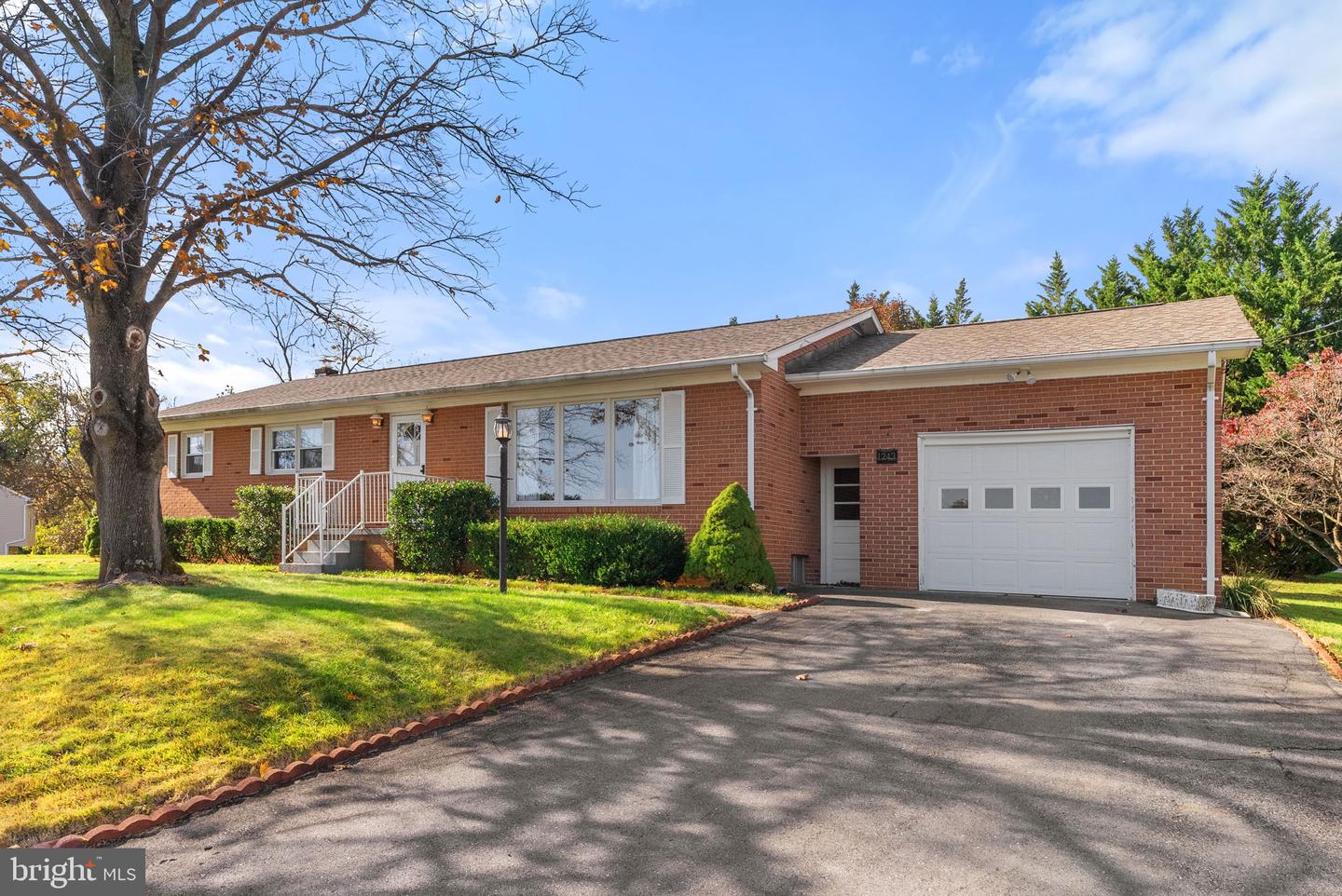 1243 N FREDERICK PIKE, WINCHESTER, Virginia 22603, 3 Bedrooms Bedrooms, ,2 BathroomsBathrooms,Residential,For sale,1243 N FREDERICK PIKE,VAFV2037860 MLS # VAFV2037860 1243 N FREDERICK PIKE, WINCHESTER, Virginia 22603, 3 Bedrooms Bedrooms, ,2 BathroomsBathrooms,Residential,For sale,1243 N FREDERICK PIKE,VAFV2037860 MLS # VAFV2037860