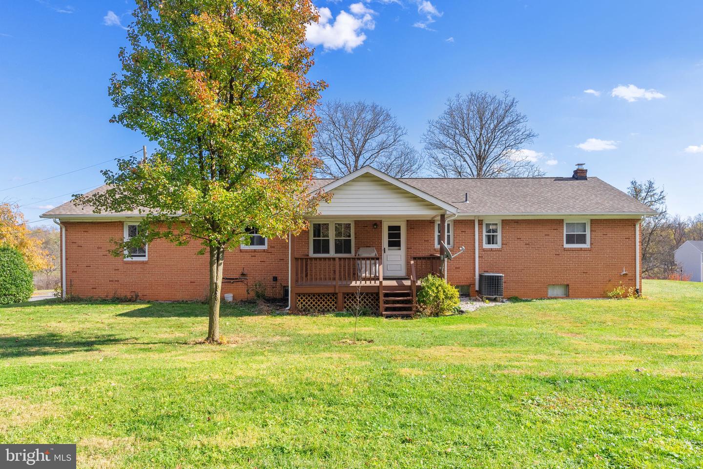 1243 N FREDERICK PIKE, WINCHESTER, Virginia 22603, 3 Bedrooms Bedrooms, ,2 BathroomsBathrooms,Residential,For sale,1243 N FREDERICK PIKE,VAFV2037860 MLS # VAFV2037860 1243 N FREDERICK PIKE, WINCHESTER, Virginia 22603, 3 Bedrooms Bedrooms, ,2 BathroomsBathrooms,Residential,For sale,1243 N FREDERICK PIKE,VAFV2037860 MLS # VAFV2037860