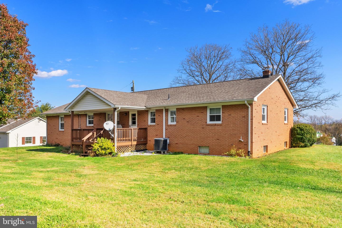 1243 N FREDERICK PIKE, WINCHESTER, Virginia 22603, 3 Bedrooms Bedrooms, ,2 BathroomsBathrooms,Residential,For sale,1243 N FREDERICK PIKE,VAFV2037860 MLS # VAFV2037860 1243 N FREDERICK PIKE, WINCHESTER, Virginia 22603, 3 Bedrooms Bedrooms, ,2 BathroomsBathrooms,Residential,For sale,1243 N FREDERICK PIKE,VAFV2037860 MLS # VAFV2037860