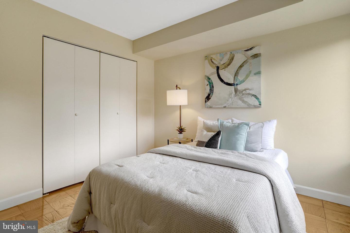 3100 S MANCHESTER ST #442, FALLS CHURCH, Virginia 22044, 2 Bedrooms Bedrooms, ,2 BathroomsBathrooms,Residential,For sale,3100 S MANCHESTER ST #442,VAFX2277824 MLS # VAFX2277824 3100 S MANCHESTER ST #442, FALLS CHURCH, Virginia 22044, 2 Bedrooms Bedrooms, ,2 BathroomsBathrooms,Residential,For sale,3100 S MANCHESTER ST #442,VAFX2277824 MLS # VAFX2277824