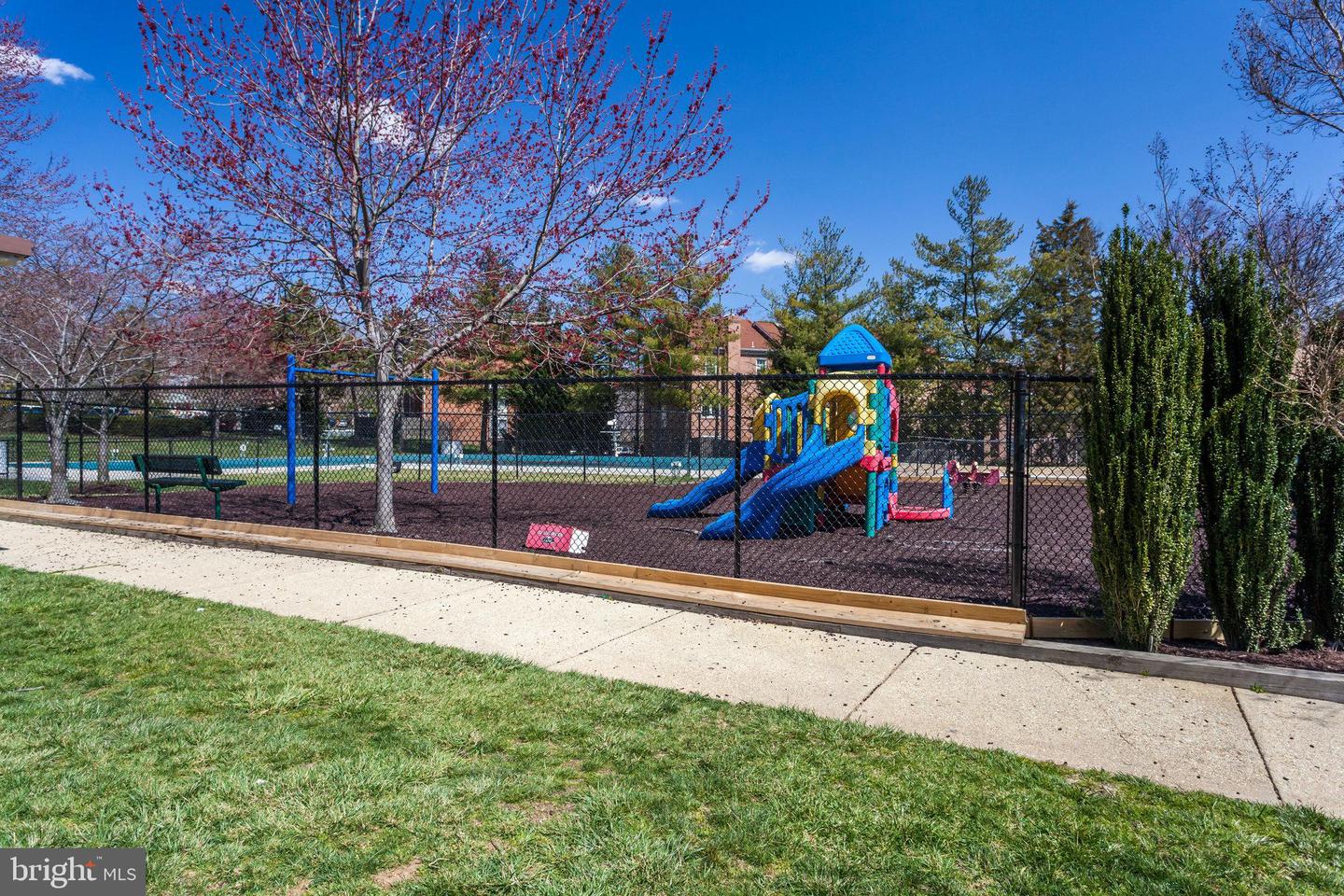 3100 S MANCHESTER ST #442, FALLS CHURCH, Virginia 22044, 2 Bedrooms Bedrooms, ,2 BathroomsBathrooms,Residential,For sale,3100 S MANCHESTER ST #442,VAFX2277824 MLS # VAFX2277824 3100 S MANCHESTER ST #442, FALLS CHURCH, Virginia 22044, 2 Bedrooms Bedrooms, ,2 BathroomsBathrooms,Residential,For sale,3100 S MANCHESTER ST #442,VAFX2277824 MLS # VAFX2277824