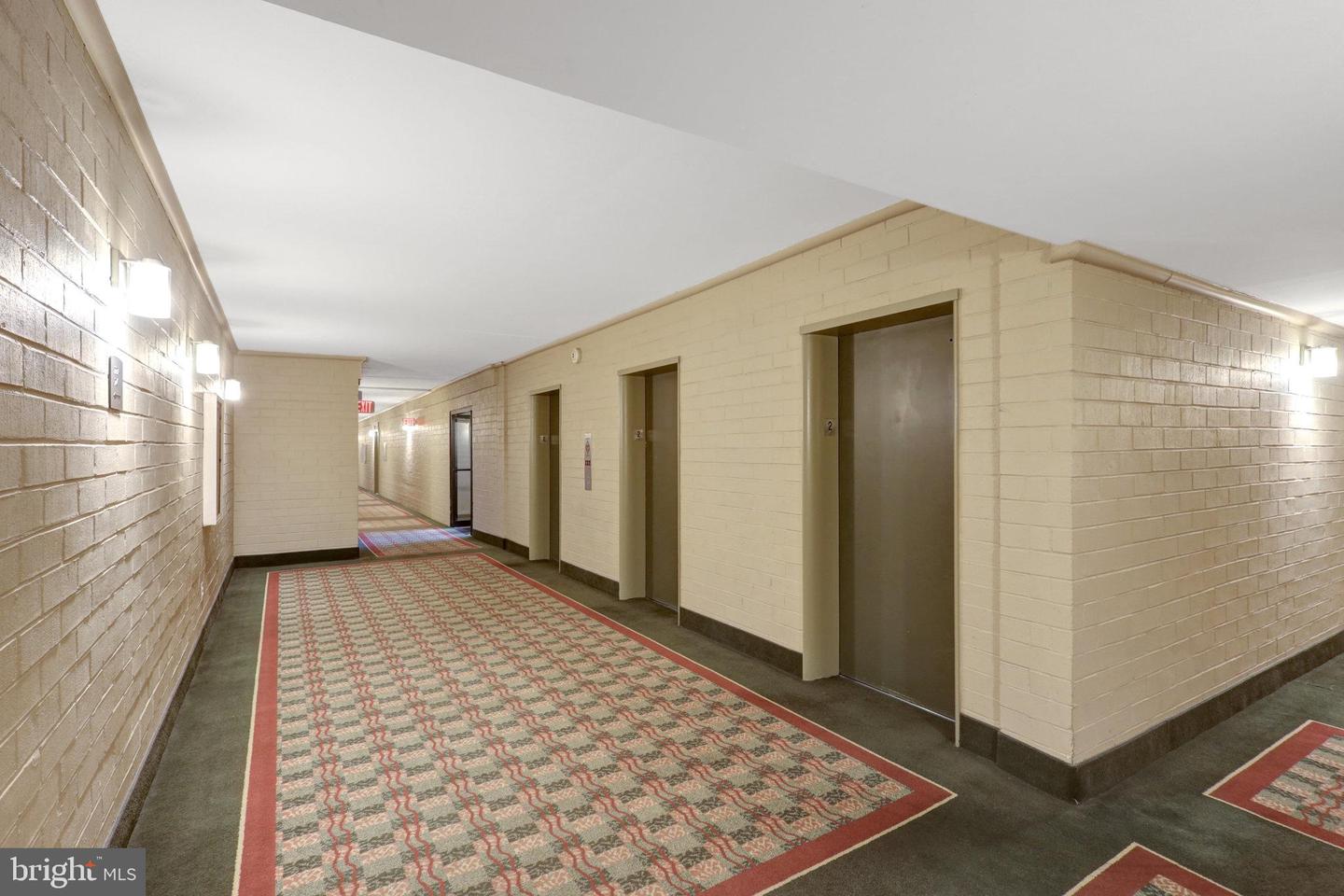 3100 S MANCHESTER ST #442, FALLS CHURCH, Virginia 22044, 2 Bedrooms Bedrooms, ,2 BathroomsBathrooms,Residential,For sale,3100 S MANCHESTER ST #442,VAFX2277824 MLS # VAFX2277824 3100 S MANCHESTER ST #442, FALLS CHURCH, Virginia 22044, 2 Bedrooms Bedrooms, ,2 BathroomsBathrooms,Residential,For sale,3100 S MANCHESTER ST #442,VAFX2277824 MLS # VAFX2277824