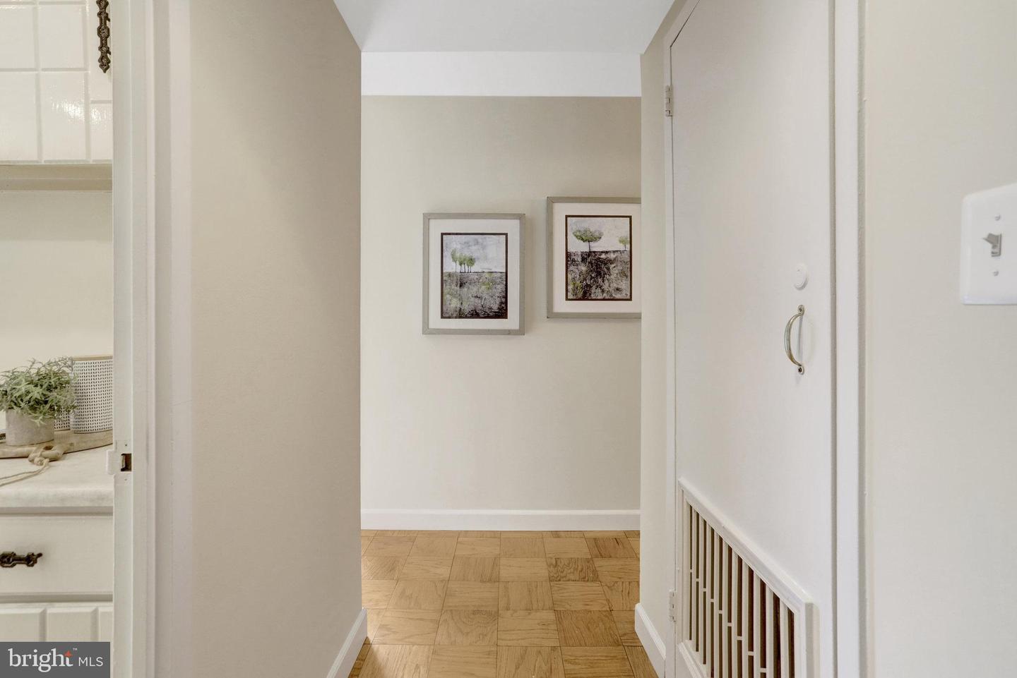 3100 S MANCHESTER ST #442, FALLS CHURCH, Virginia 22044, 2 Bedrooms Bedrooms, ,2 BathroomsBathrooms,Residential,For sale,3100 S MANCHESTER ST #442,VAFX2277824 MLS # VAFX2277824 3100 S MANCHESTER ST #442, FALLS CHURCH, Virginia 22044, 2 Bedrooms Bedrooms, ,2 BathroomsBathrooms,Residential,For sale,3100 S MANCHESTER ST #442,VAFX2277824 MLS # VAFX2277824