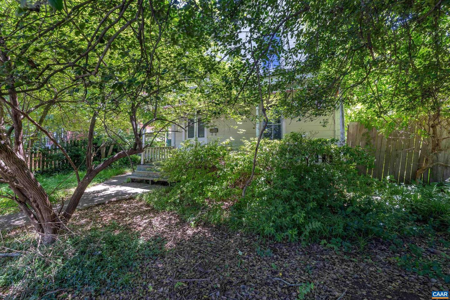 708 LOCUST AVE, CHARLOTTESVILLE, Virginia 22902, 3 Bedrooms Bedrooms, ,1 BathroomBathrooms,Residential,For sale,708 LOCUST AVE,670698 MLS # 670698 708 LOCUST AVE, CHARLOTTESVILLE, Virginia 22902, 3 Bedrooms Bedrooms, ,1 BathroomBathrooms,Residential,For sale,708 LOCUST AVE,670698 MLS # 670698