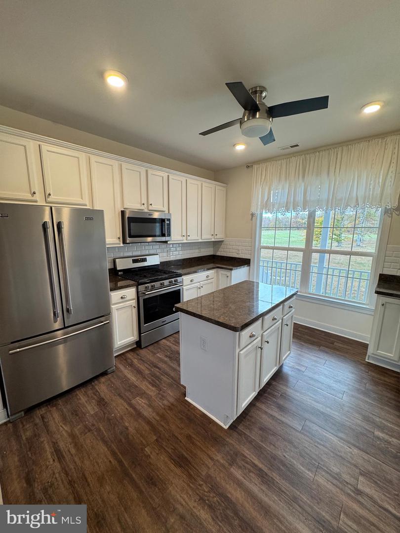 284 BOULDER SPRINGS LN, LOUISA, Virginia 23093, 4 Bedrooms Bedrooms, ,2 BathroomsBathrooms,Residential,For sale,284 BOULDER SPRINGS LN,VALA2008850 MLS # VALA2008850 284 BOULDER SPRINGS LN, LOUISA, Virginia 23093, 4 Bedrooms Bedrooms, ,2 BathroomsBathrooms,Residential,For sale,284 BOULDER SPRINGS LN,VALA2008850 MLS # VALA2008850