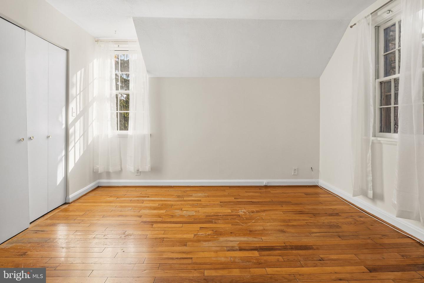 4673 34TH ST S, ARLINGTON, Virginia 22206, 3 Bedrooms Bedrooms, ,2 BathroomsBathrooms,Residential,For sale,4673 34TH ST S,VAAR2065672 MLS # VAAR2065672 4673 34TH ST S, ARLINGTON, Virginia 22206, 3 Bedrooms Bedrooms, ,2 BathroomsBathrooms,Residential,For sale,4673 34TH ST S,VAAR2065672 MLS # VAAR2065672