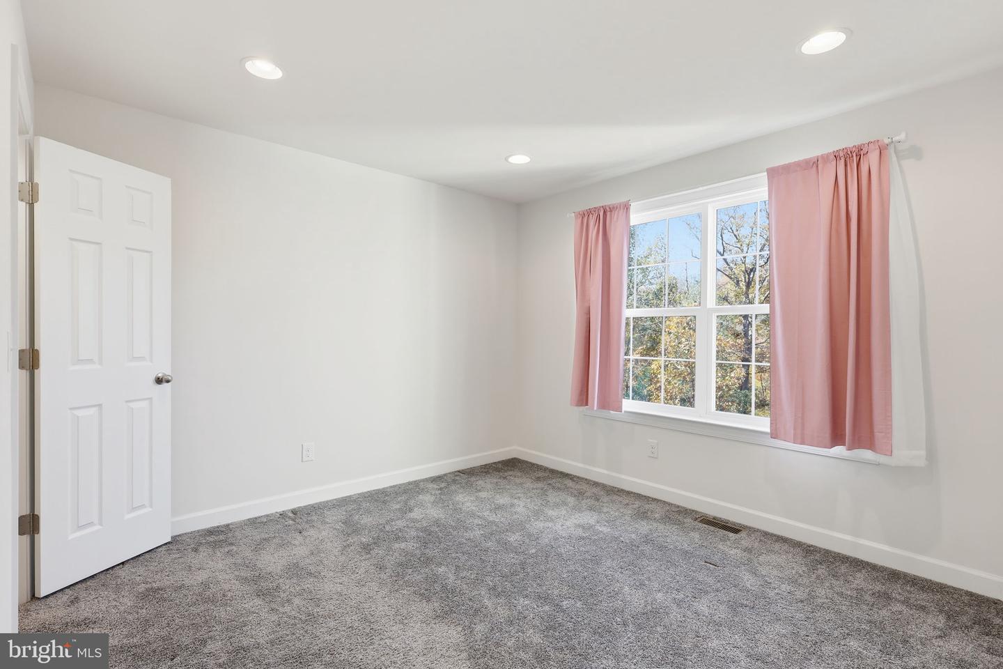 225 PERTH DR, FREDERICKSBURG, Virginia 22405, 5 Bedrooms Bedrooms, ,2 BathroomsBathrooms,Residential,For sale,225 PERTH DR,VAST2044022 MLS # VAST2044022 225 PERTH DR, FREDERICKSBURG, Virginia 22405, 5 Bedrooms Bedrooms, ,2 BathroomsBathrooms,Residential,For sale,225 PERTH DR,VAST2044022 MLS # VAST2044022