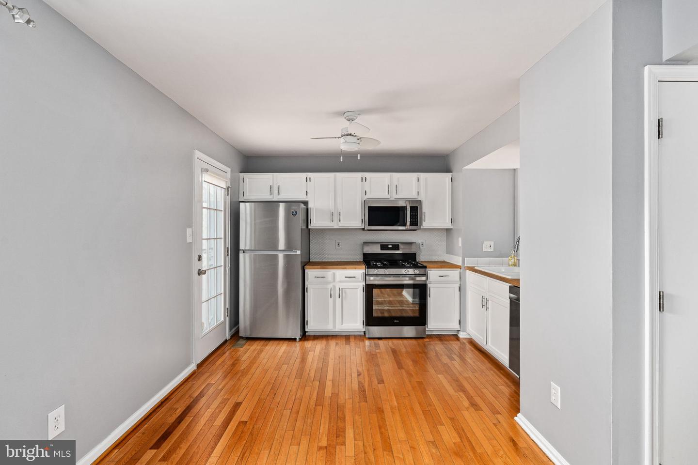 3066 ANTRIM CIR, DUMFRIES, Virginia 22026, 3 Bedrooms Bedrooms, ,2 BathroomsBathrooms,Residential,For sale,3066 ANTRIM CIR,VAPW2107284 MLS # VAPW2107284 3066 ANTRIM CIR, DUMFRIES, Virginia 22026, 3 Bedrooms Bedrooms, ,2 BathroomsBathrooms,Residential,For sale,3066 ANTRIM CIR,VAPW2107284 MLS # VAPW2107284