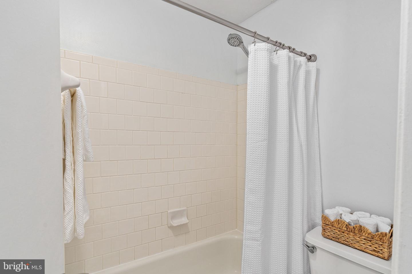 3066 ANTRIM CIR, DUMFRIES, Virginia 22026, 3 Bedrooms Bedrooms, ,2 BathroomsBathrooms,Residential,For sale,3066 ANTRIM CIR,VAPW2107284 MLS # VAPW2107284 3066 ANTRIM CIR, DUMFRIES, Virginia 22026, 3 Bedrooms Bedrooms, ,2 BathroomsBathrooms,Residential,For sale,3066 ANTRIM CIR,VAPW2107284 MLS # VAPW2107284