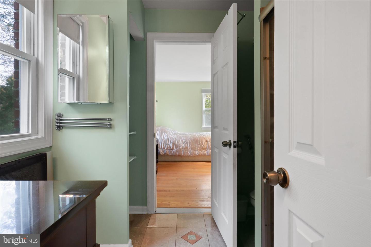 7914 IDYLWOOD RD, DUNN LORING, Virginia 22027, 2 Bedrooms Bedrooms, ,1 BathroomBathrooms,Residential,For sale,7914 IDYLWOOD RD,VAFX2277822 MLS # VAFX2277822 7914 IDYLWOOD RD, DUNN LORING, Virginia 22027, 2 Bedrooms Bedrooms, ,1 BathroomBathrooms,Residential,For sale,7914 IDYLWOOD RD,VAFX2277822 MLS # VAFX2277822