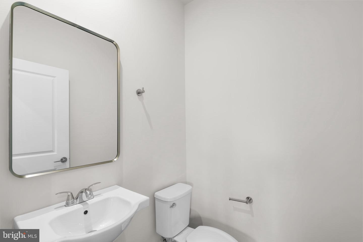 2676 RIVER BIRCH RD, HERNDON, Virginia 20171, 3 Bedrooms Bedrooms, ,3 BathroomsBathrooms,Residential,For sale,2676 RIVER BIRCH RD,VAFX2277806 MLS # VAFX2277806 2676 RIVER BIRCH RD, HERNDON, Virginia 20171, 3 Bedrooms Bedrooms, ,3 BathroomsBathrooms,Residential,For sale,2676 RIVER BIRCH RD,VAFX2277806 MLS # VAFX2277806