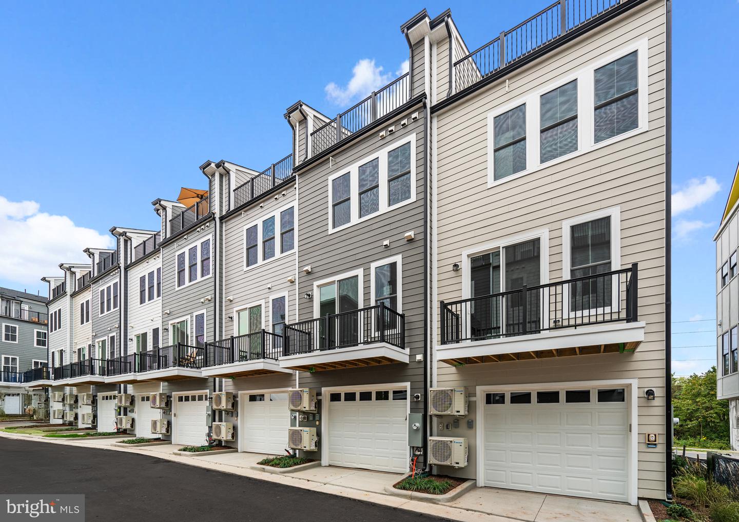 2676 RIVER BIRCH RD, HERNDON, Virginia 20171, 3 Bedrooms Bedrooms, ,3 BathroomsBathrooms,Residential,For sale,2676 RIVER BIRCH RD,VAFX2277806 MLS # VAFX2277806 2676 RIVER BIRCH RD, HERNDON, Virginia 20171, 3 Bedrooms Bedrooms, ,3 BathroomsBathrooms,Residential,For sale,2676 RIVER BIRCH RD,VAFX2277806 MLS # VAFX2277806