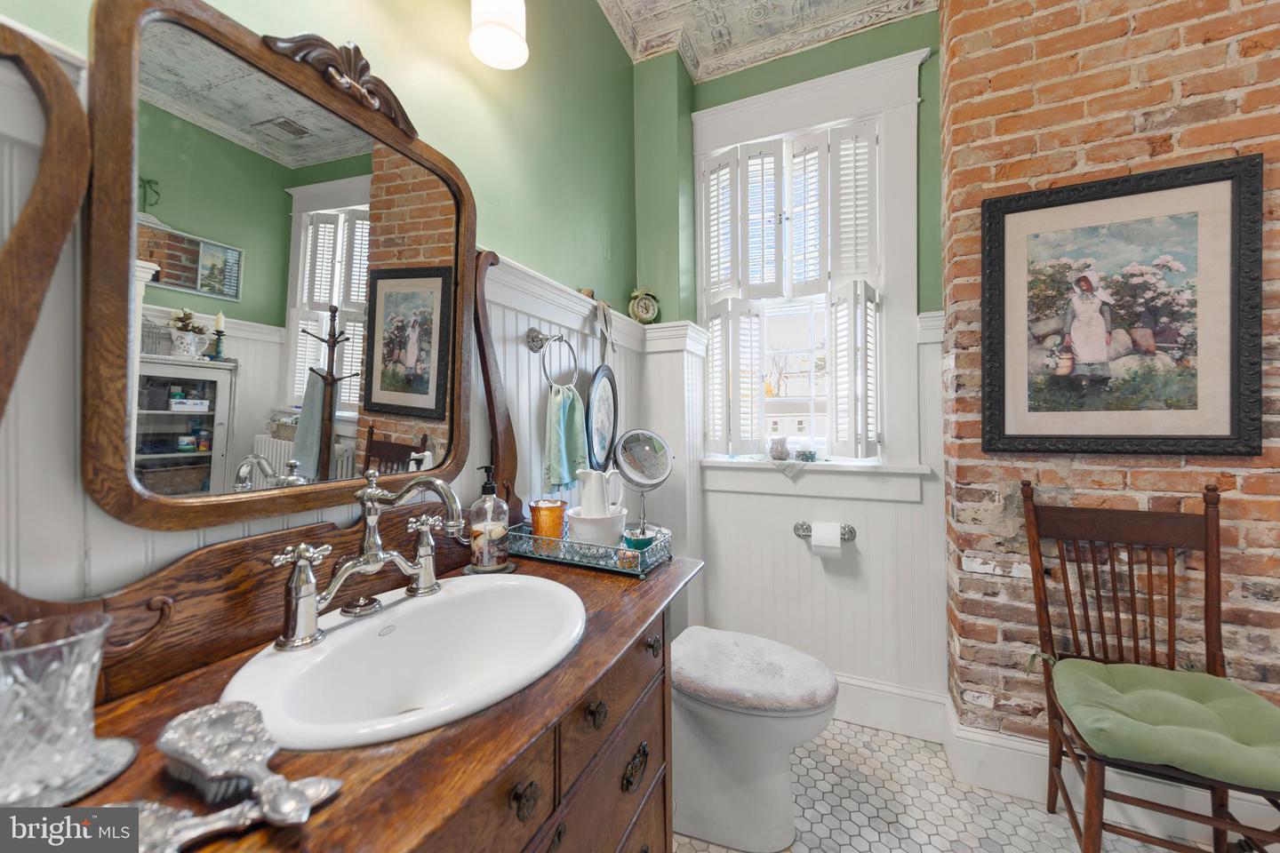 216 FAIRMONT AVE, WINCHESTER, Virginia 22601, 3 Bedrooms Bedrooms, ,1 BathroomBathrooms,Residential,For sale,216 FAIRMONT AVE,VAWI2009418 MLS # VAWI2009418 216 FAIRMONT AVE, WINCHESTER, Virginia 22601, 3 Bedrooms Bedrooms, ,1 BathroomBathrooms,Residential,For sale,216 FAIRMONT AVE,VAWI2009418 MLS # VAWI2009418