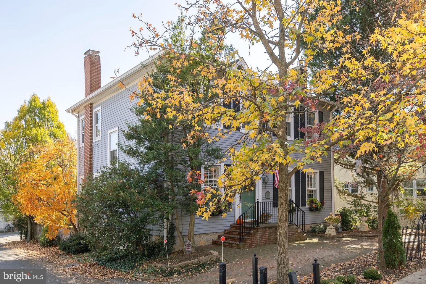 216 FAIRMONT AVE, WINCHESTER, Virginia 22601, 3 Bedrooms Bedrooms, ,1 BathroomBathrooms,Residential,For sale,216 FAIRMONT AVE,VAWI2009418 MLS # VAWI2009418 216 FAIRMONT AVE, WINCHESTER, Virginia 22601, 3 Bedrooms Bedrooms, ,1 BathroomBathrooms,Residential,For sale,216 FAIRMONT AVE,VAWI2009418 MLS # VAWI2009418