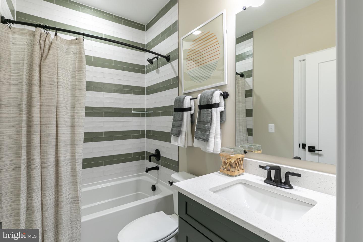 42129 HAZEL GROVE TERRACE, ASHBURN, Virginia 20148, 3 Bedrooms Bedrooms, ,3 BathroomsBathrooms,Residential,For sale,42129 HAZEL GROVE TERRACE,VALO2110526 MLS # VALO2110526 42129 HAZEL GROVE TERRACE, ASHBURN, Virginia 20148, 3 Bedrooms Bedrooms, ,3 BathroomsBathrooms,Residential,For sale,42129 HAZEL GROVE TERRACE,VALO2110526 MLS # VALO2110526