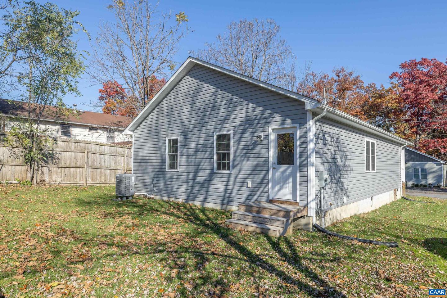 1104 GARDNER ST, WAYNESBORO, Virginia 22980, 3 Bedrooms Bedrooms, ,2 BathroomsBathrooms,Residential,For sale,1104 GARDNER ST,670719 MLS # 670719 1104 GARDNER ST, WAYNESBORO, Virginia 22980, 3 Bedrooms Bedrooms, ,2 BathroomsBathrooms,Residential,For sale,1104 GARDNER ST,670719 MLS # 670719