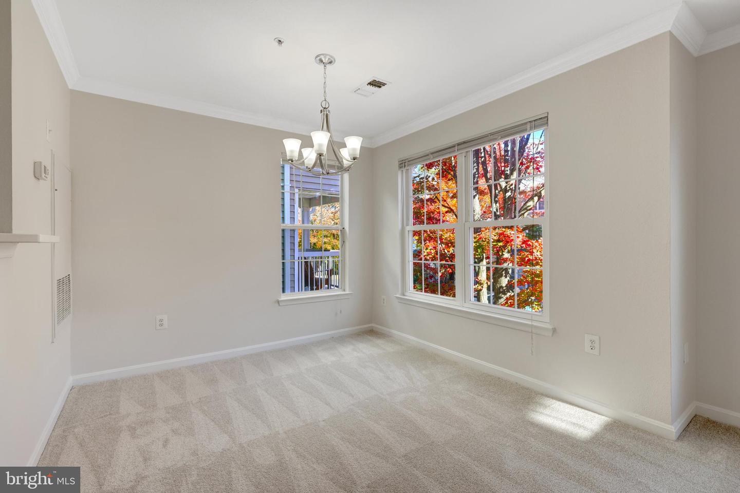 12912 FAIR BRIAR LN, FAIRFAX, Virginia 22033, 2 Bedrooms Bedrooms, ,1 BathroomBathrooms,Residential,For sale,12912 FAIR BRIAR LN,VAFX2277858 MLS # VAFX2277858